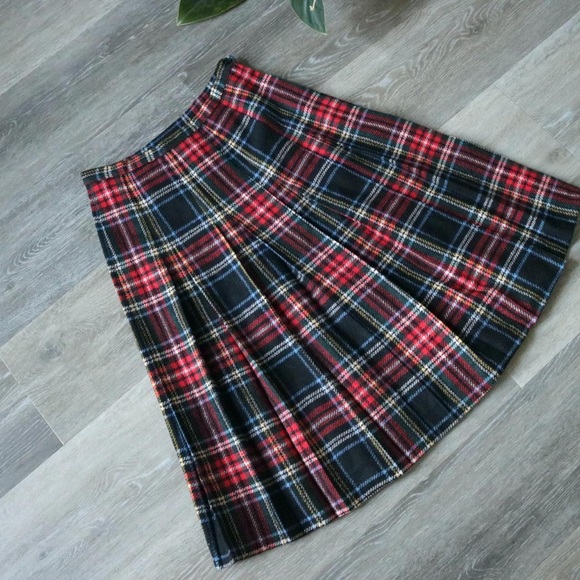 Vintage red tartan plaid pleated skirt - Picture 2 of 8